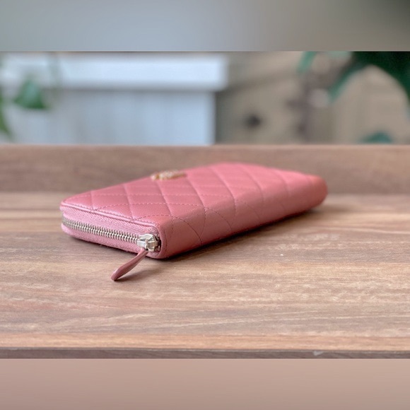 Authentic Chanel 19 Pink matelasse Lambskin Wallet - Picture 2 of 14